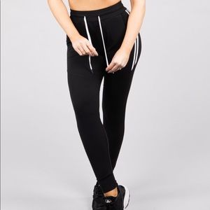 BuffBunny jogger stripe pant